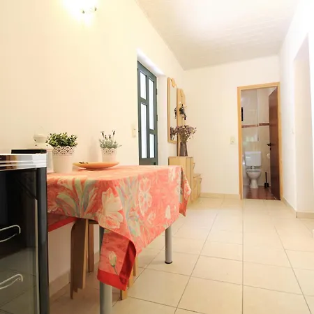 Frideric Apartment Pag Town