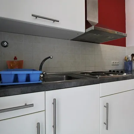 Frideric Apartment *