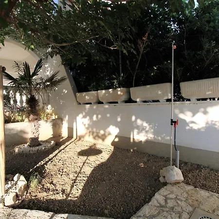 Frideric Apartment *